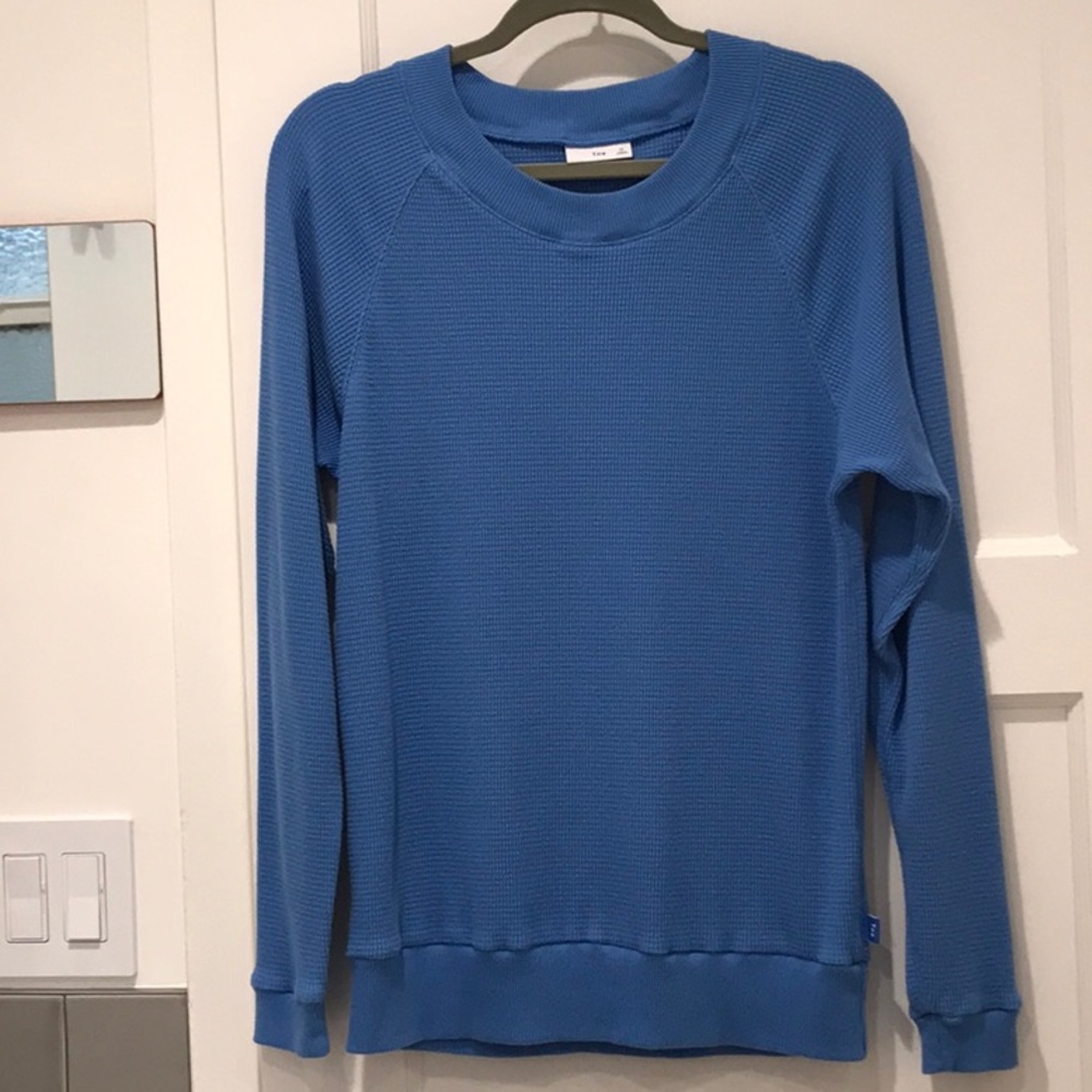 Aritiza tna Andrew thermal top